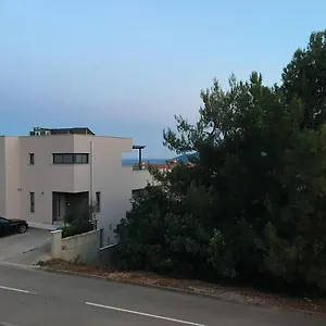 Gorgeous Biserka Near The Sea Penzion Rabac