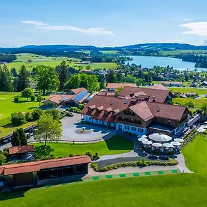 Hotel Auf Der Gsteig Gmbh